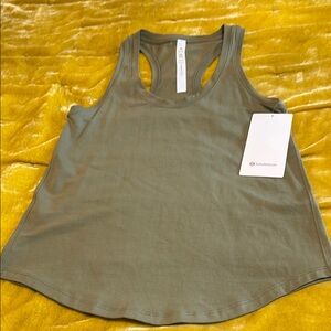 Lululemon Athletica Green Sleeveless Relaxed Tank Top - Love Tank size 2